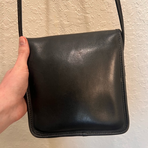 Vintage Coach Companion Flap Crossbody Purse - Picture 2 of 12